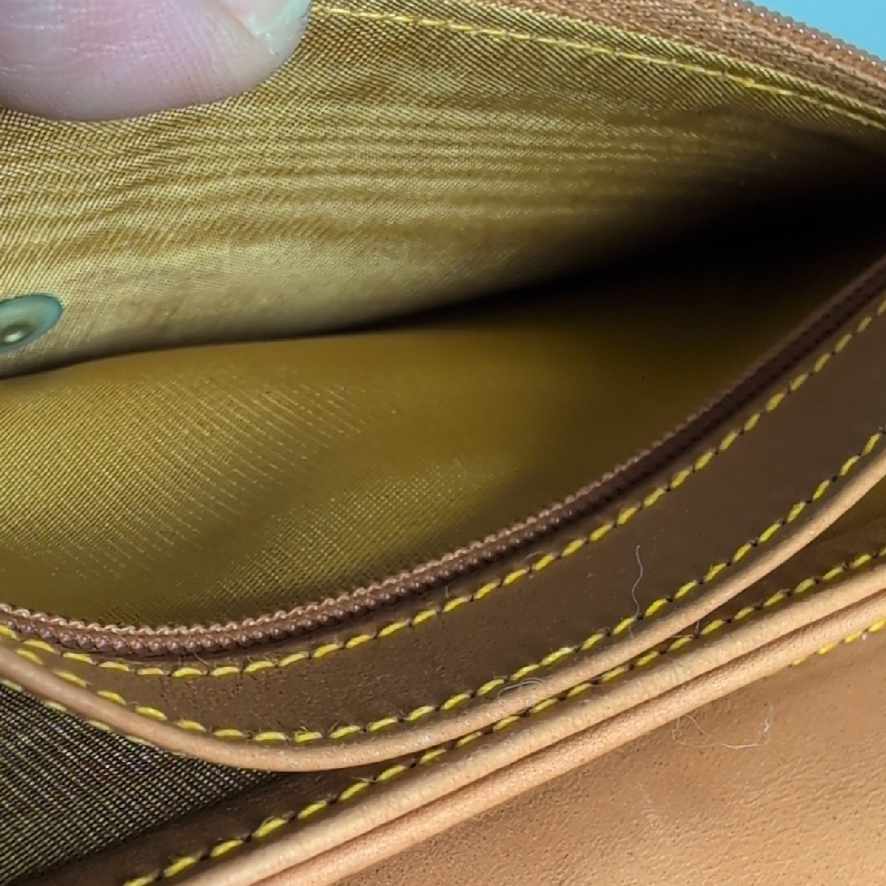 Hunting World Wallet - Picture 9 of 15